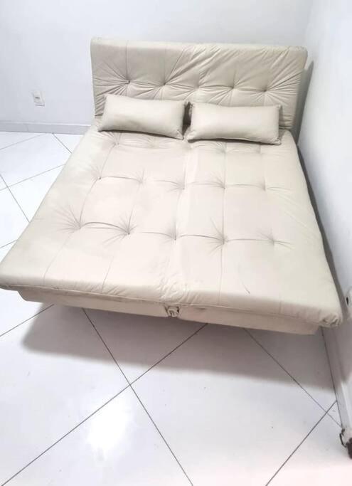 Quarto E Sala A Uma Quadra Da Praia Copacabana Posto 02 Рио де Жанейро Екстериор снимка