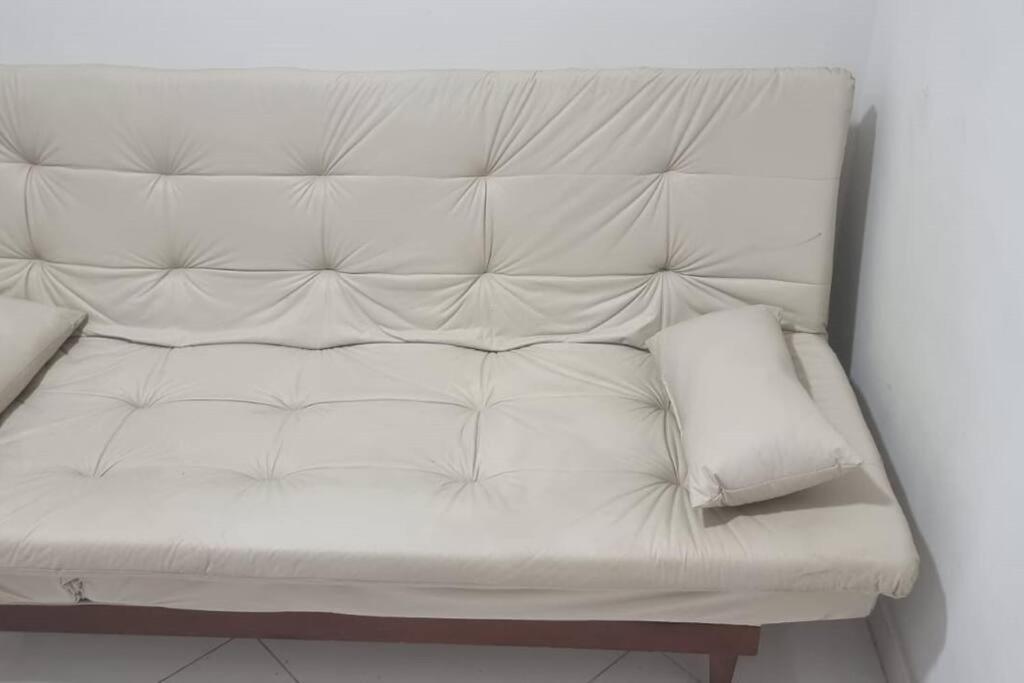 Quarto E Sala A Uma Quadra Da Praia Copacabana Posto 02 Рио де Жанейро Екстериор снимка